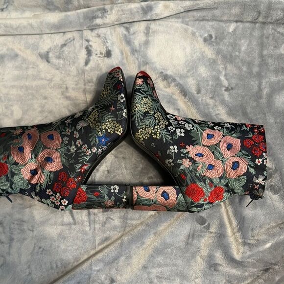 Metaphor Flora Ankle Boots - Picture 6 of 7